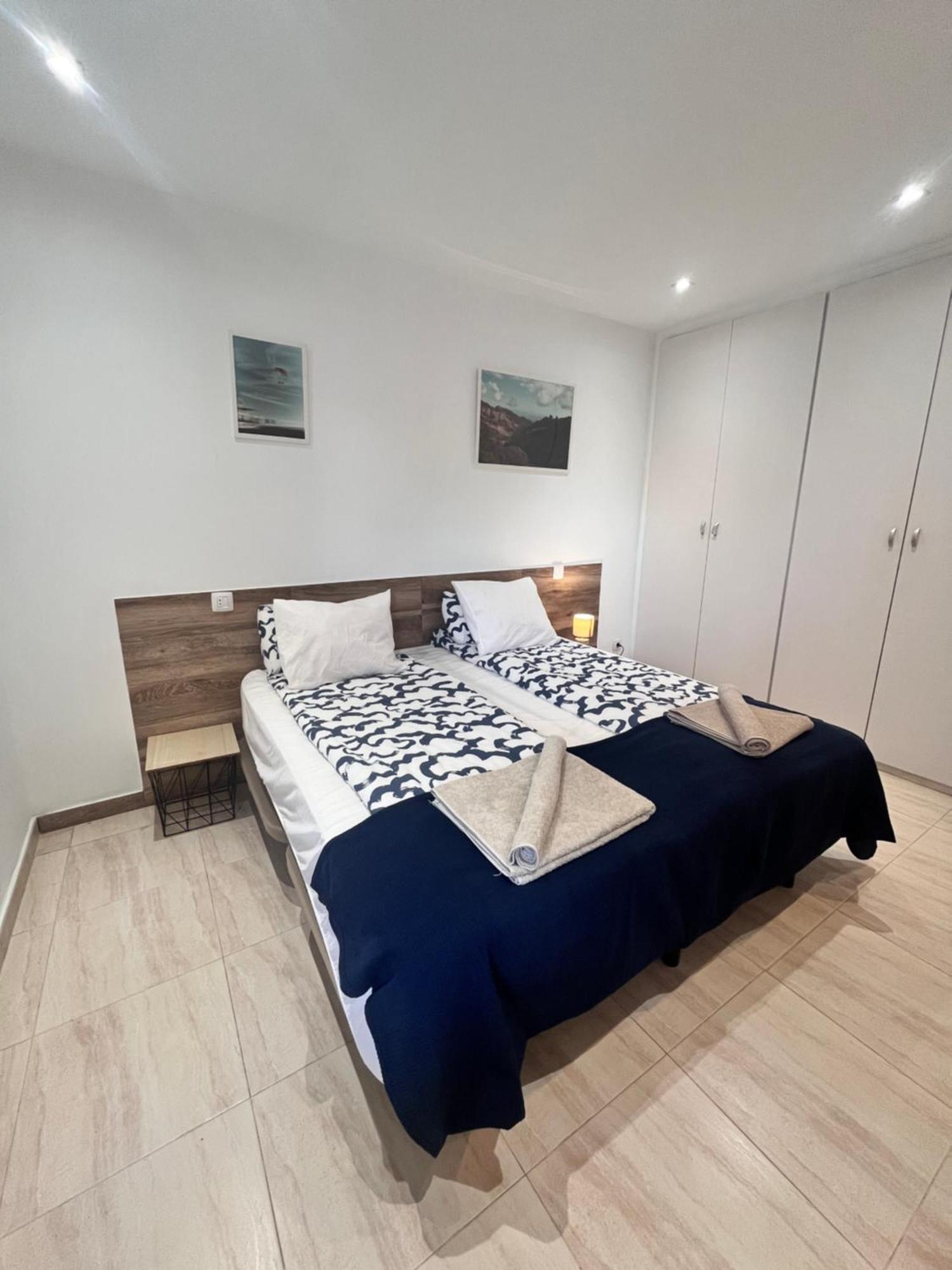 Sunshine Beach Apartments Адехе Экстерьер фото